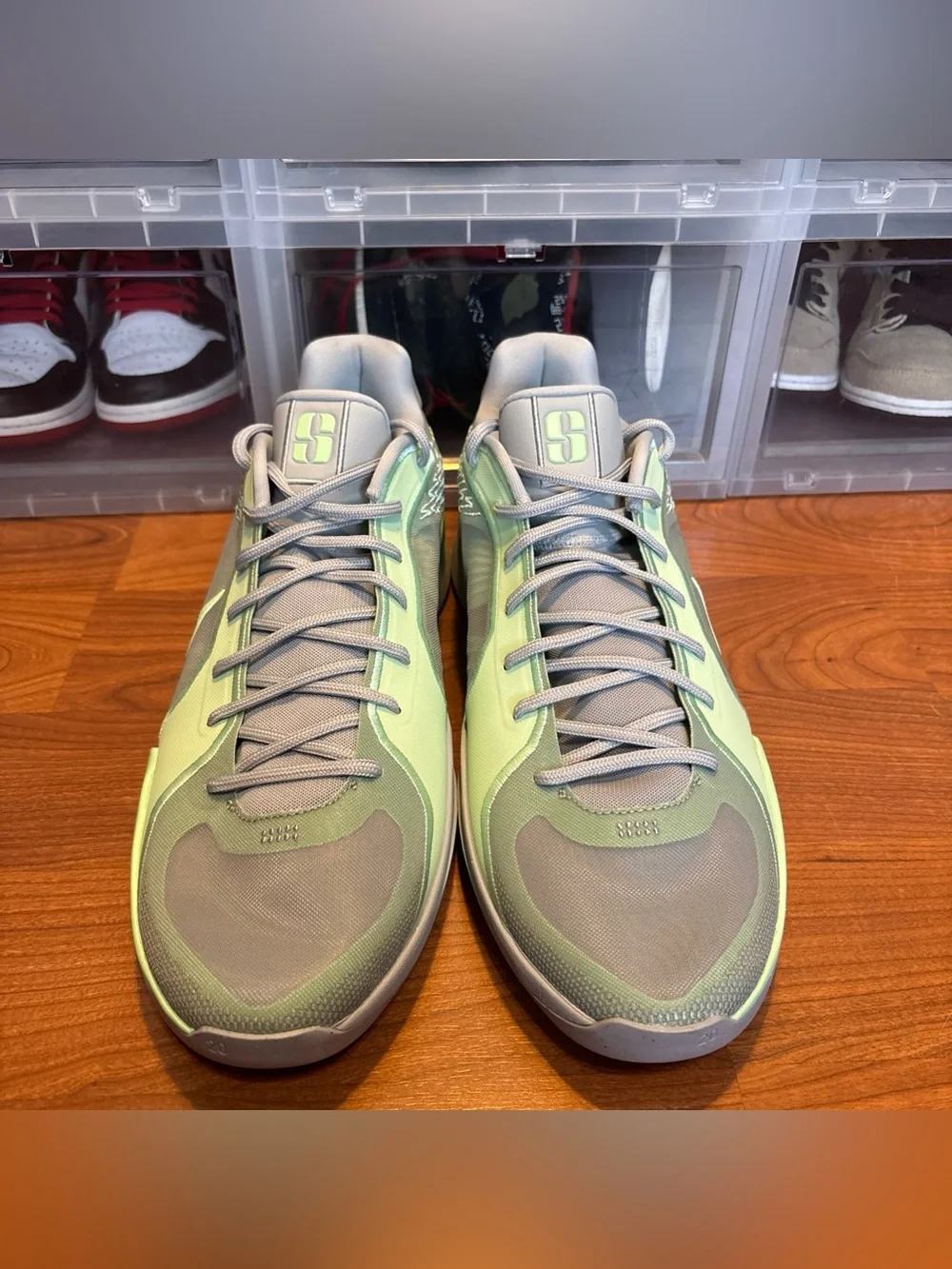 N/A nike sabrina